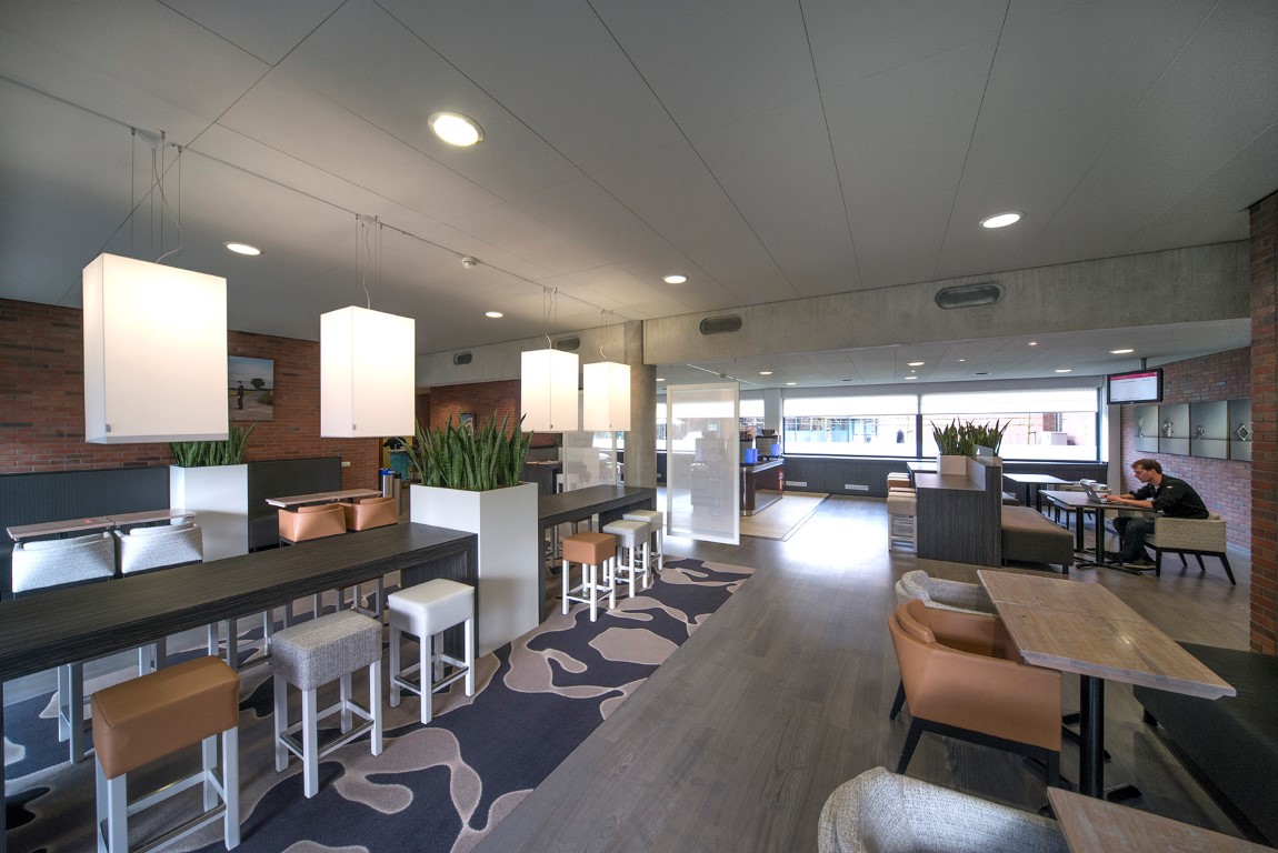 Albert Heijn Executive - Lounge 2 (Medium)