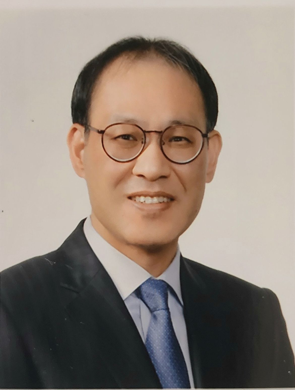Myeong-Je Cho