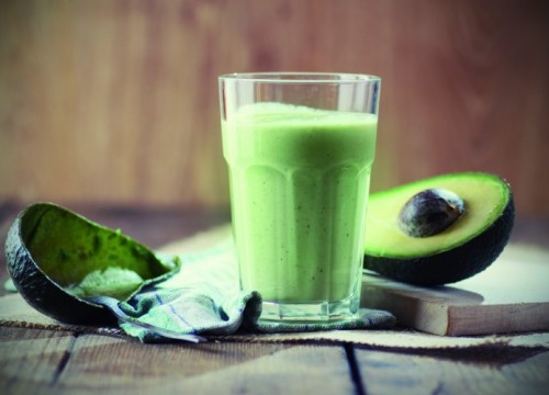 Avocado's en een groene smoothie
