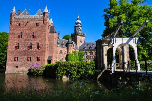 Kasteel in de zomer