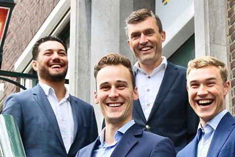 Recrout.com - Team photo
