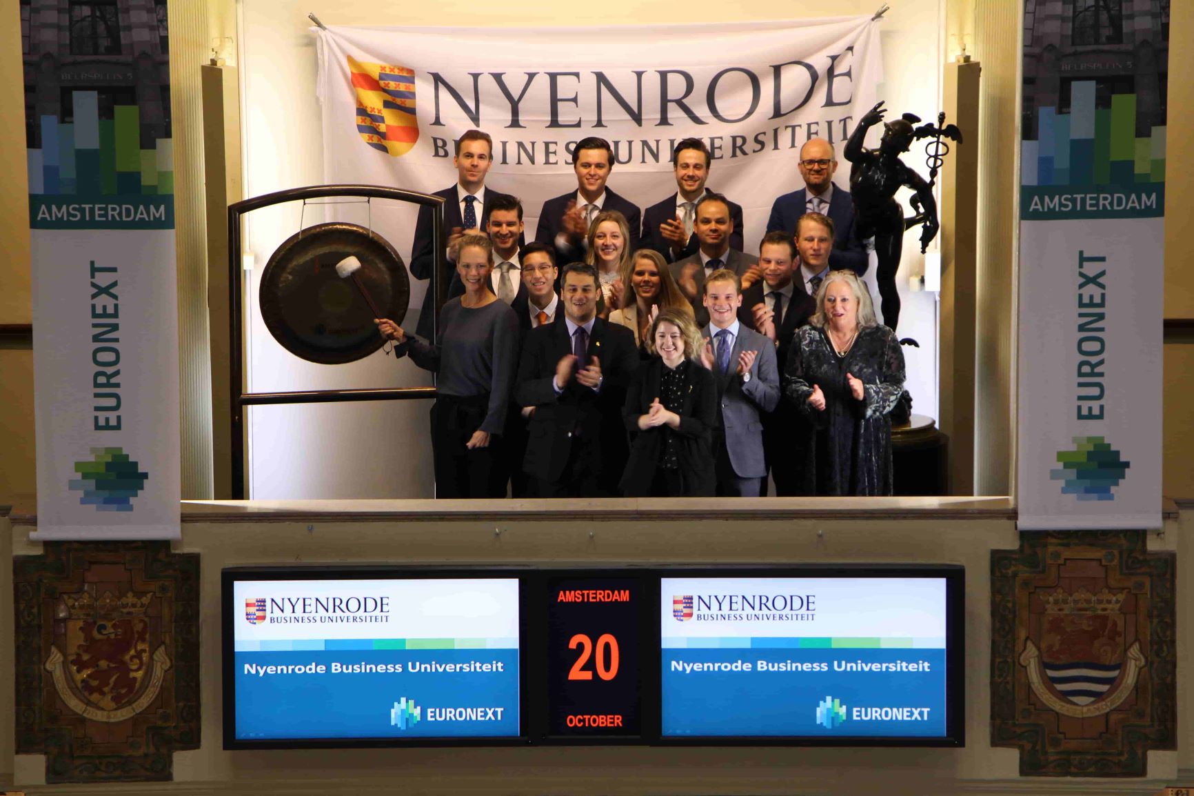 Nyenrode opens AEX Amsterdam2