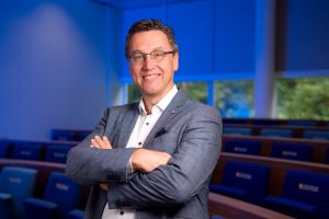 Prof. dr. Niels van Nieuw Amerongen RA