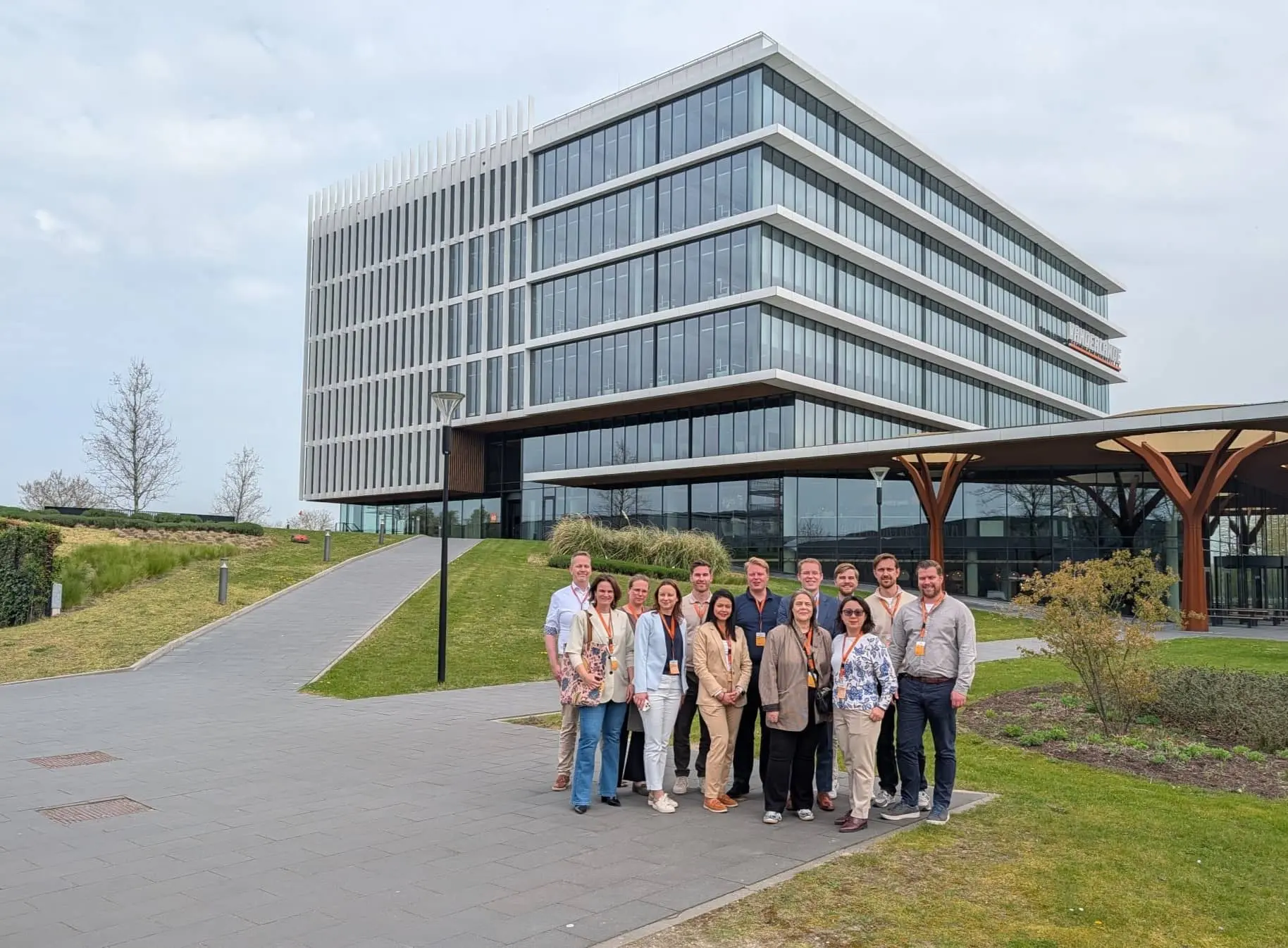 Nyenrode Impact MBA students visit the material handling and logistics automation company Vanderlande in the Netherlands