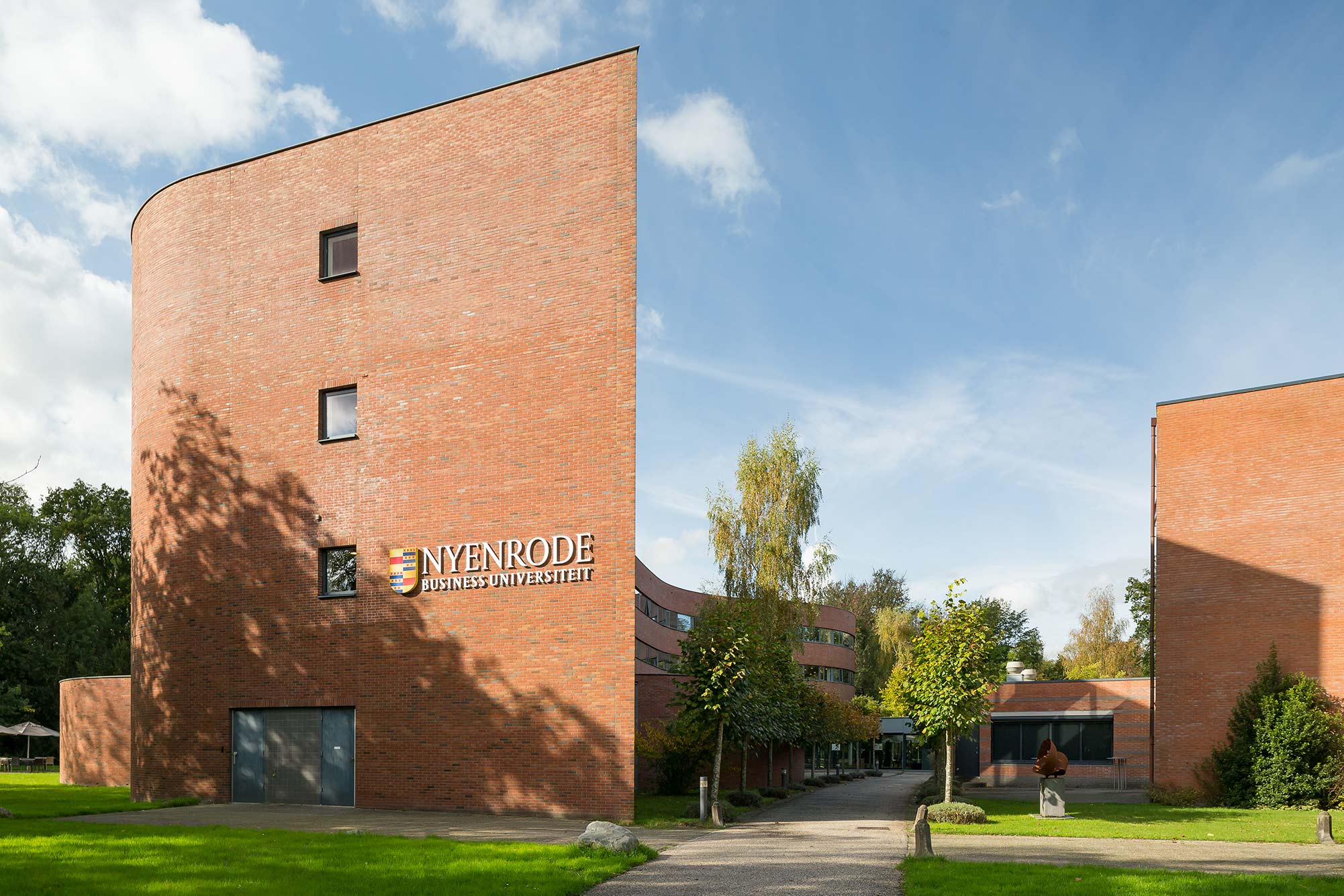 Ontmoet Nyenrode op onze campus aan de Straatweg in Breukelen