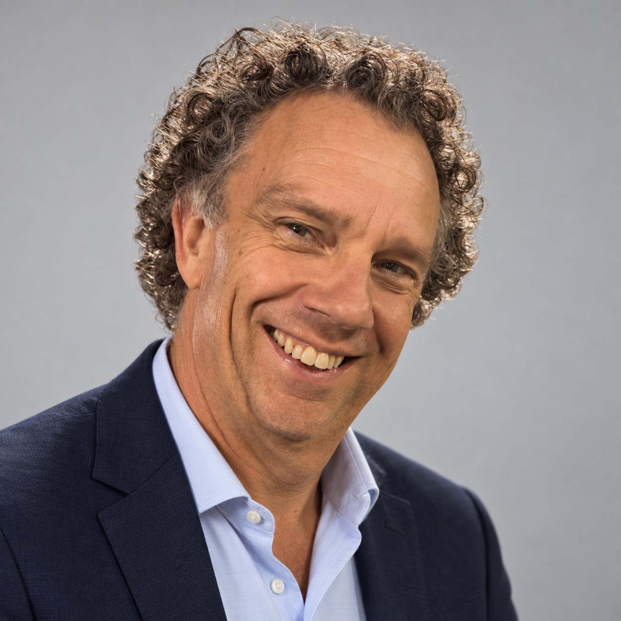 peter faling